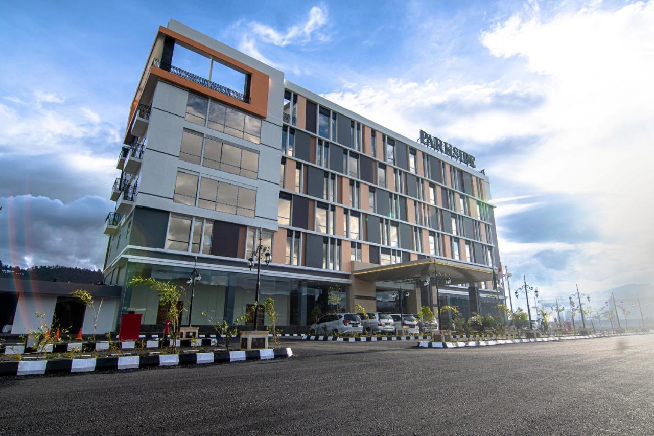 Parkside Gayo Petro Hotel Takengon Bagian luar foto