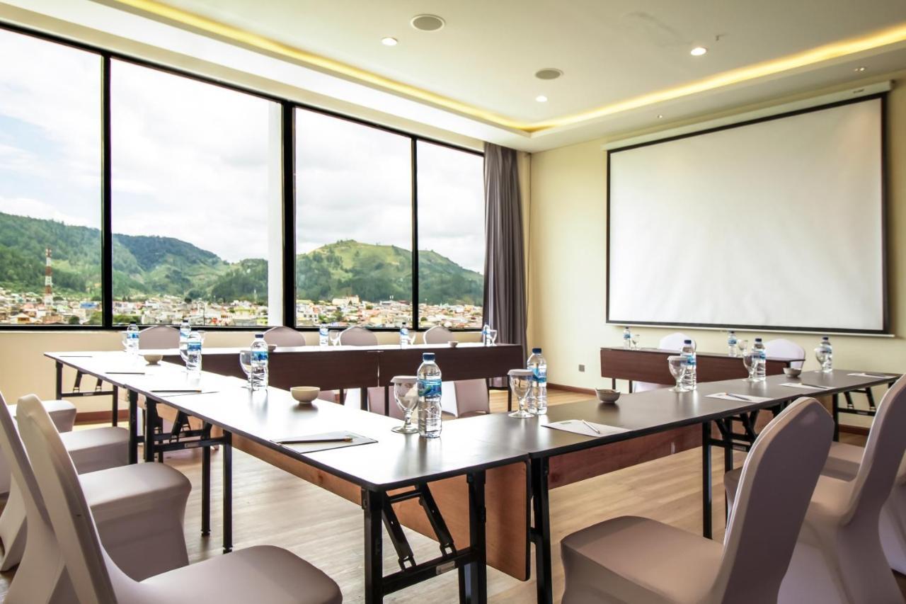 Parkside Gayo Petro Hotel Takengon Bagian luar foto