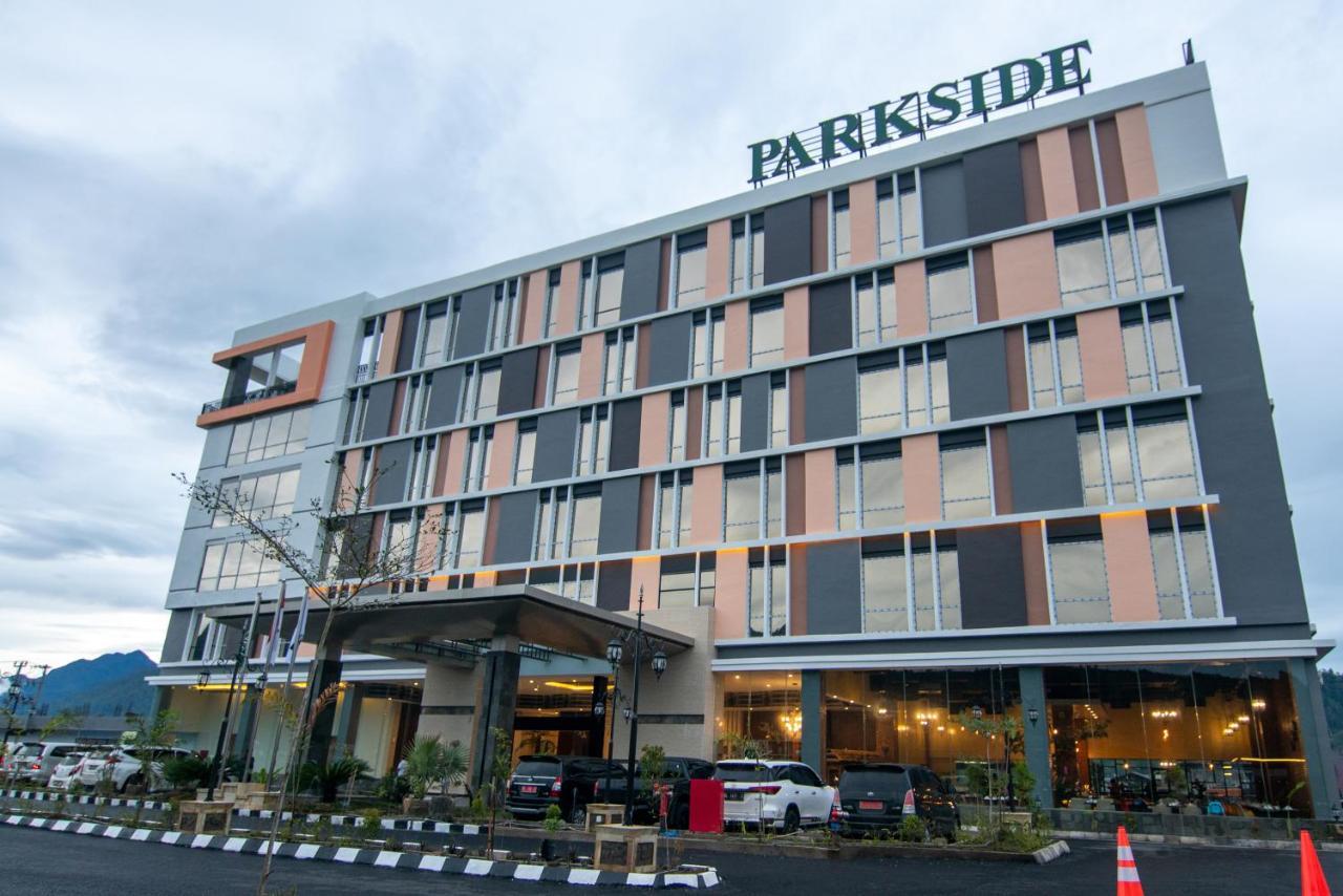 Parkside Gayo Petro Hotel Takengon Bagian luar foto