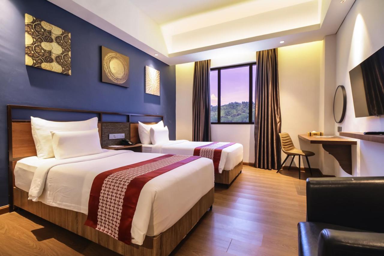 Parkside Gayo Petro Hotel Takengon Bagian luar foto